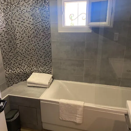 Les Alcyons Hotel 4*