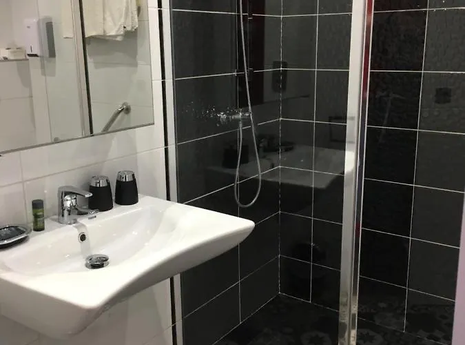 莱斯埃尔塞昂斯酒店 勒拉旺杜