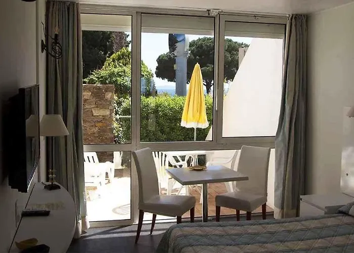 莱斯埃尔塞昂斯酒店 勒拉旺杜