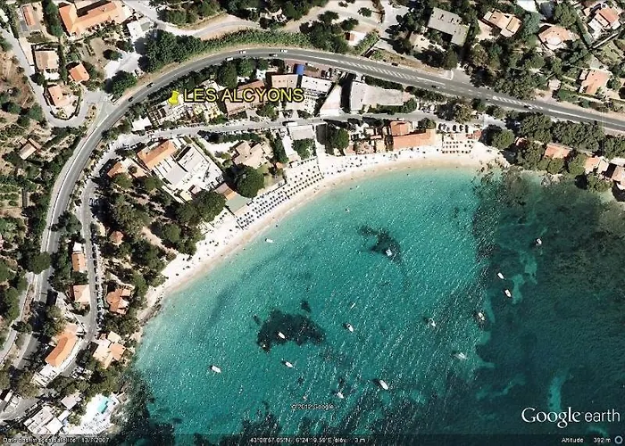 莱斯埃尔塞昂斯酒店 酒店 3*