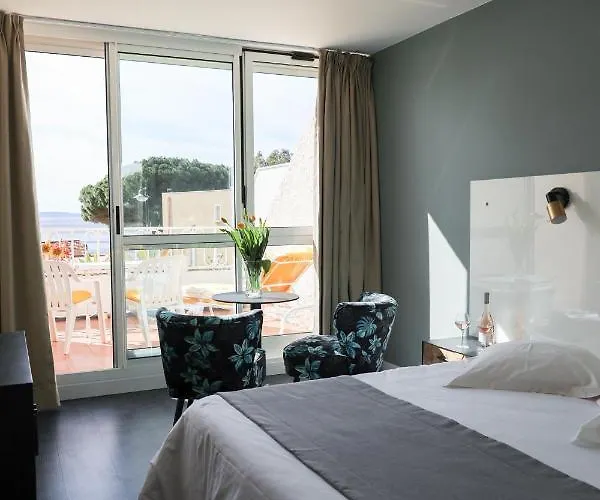 莱斯埃尔塞昂斯酒店 酒店 3*