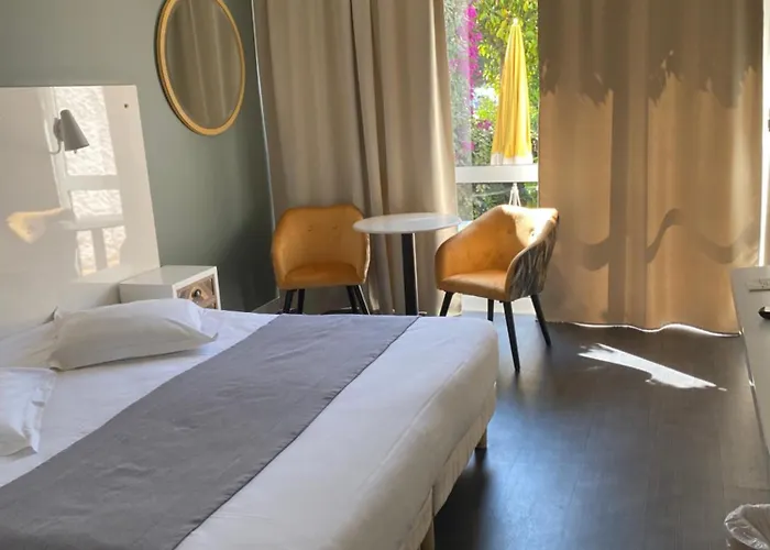 莱斯埃尔塞昂斯酒店 酒店