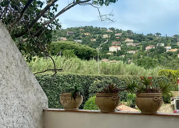 莱斯埃尔塞昂斯酒店 酒店