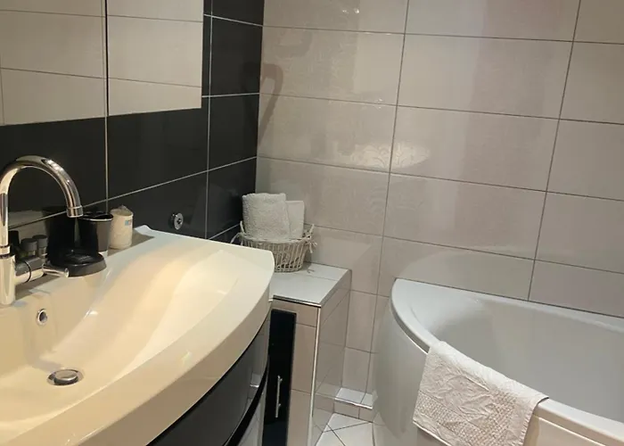 莱斯埃尔塞昂斯酒店 勒拉旺杜