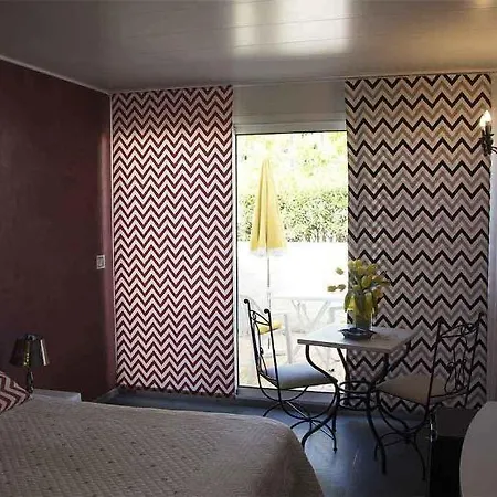 Hotel Les Alcyons Le Lavandou