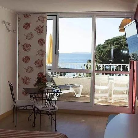 Les Alcyons Hotel Le Lavandou