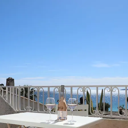 Les Alcyons Hotel 4*