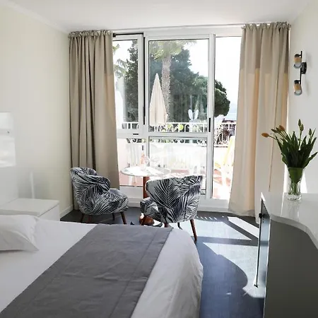 Les Alcyons 4* Le Lavandou