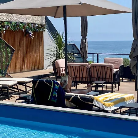 Les Alcyons Hotel