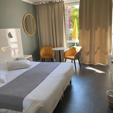 Les Alcyons Hotel