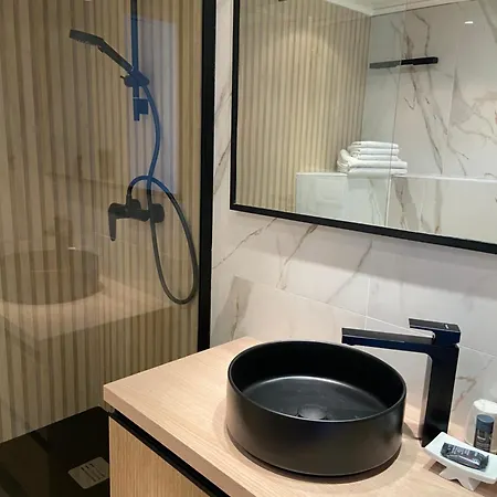 Les Alcyons Hotel 4*