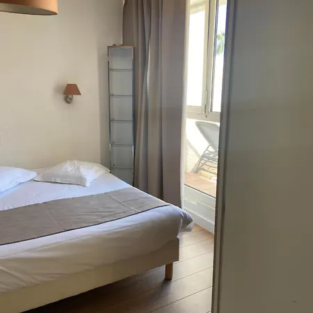 Les Alcyons Hotell 3*
