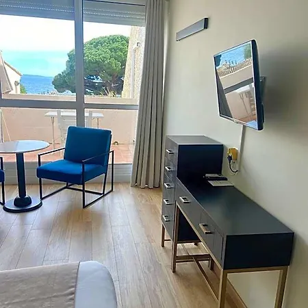 Hotel Les Alcyons Le Lavandou