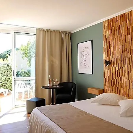Hotel Les Alcyons Le Lavandou