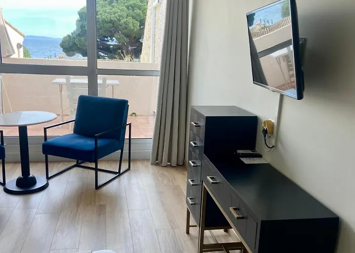 Les Alcyons Ξενοδοχείο Le Lavandou