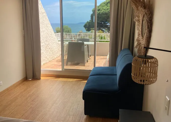 Les Alcyons 3* Le Lavandou